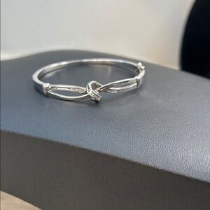 Heng Ngai Lab Created Diamond and 925 Knot Bangle Bracelet